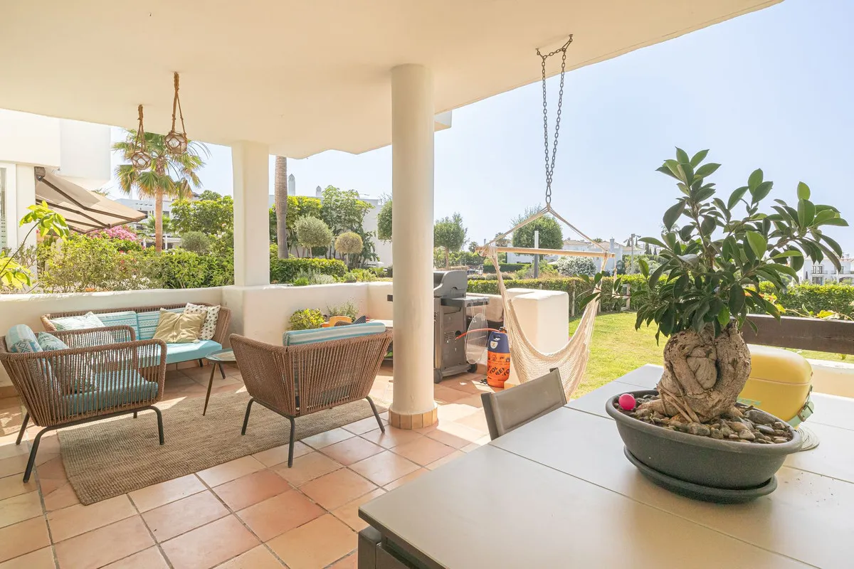 84516472-b378-4737-b51a-c38b3b60e663