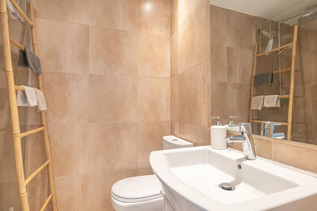 a4628bc3-2dd9-4d24-ac07-1f602ed16870