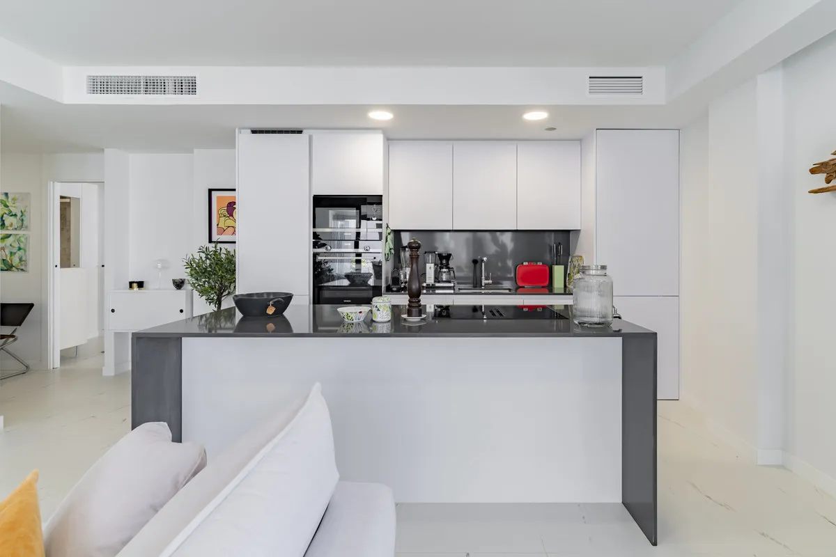 a2cf61e4-fb1a-4ed1-bc18-3b13ea181fdb