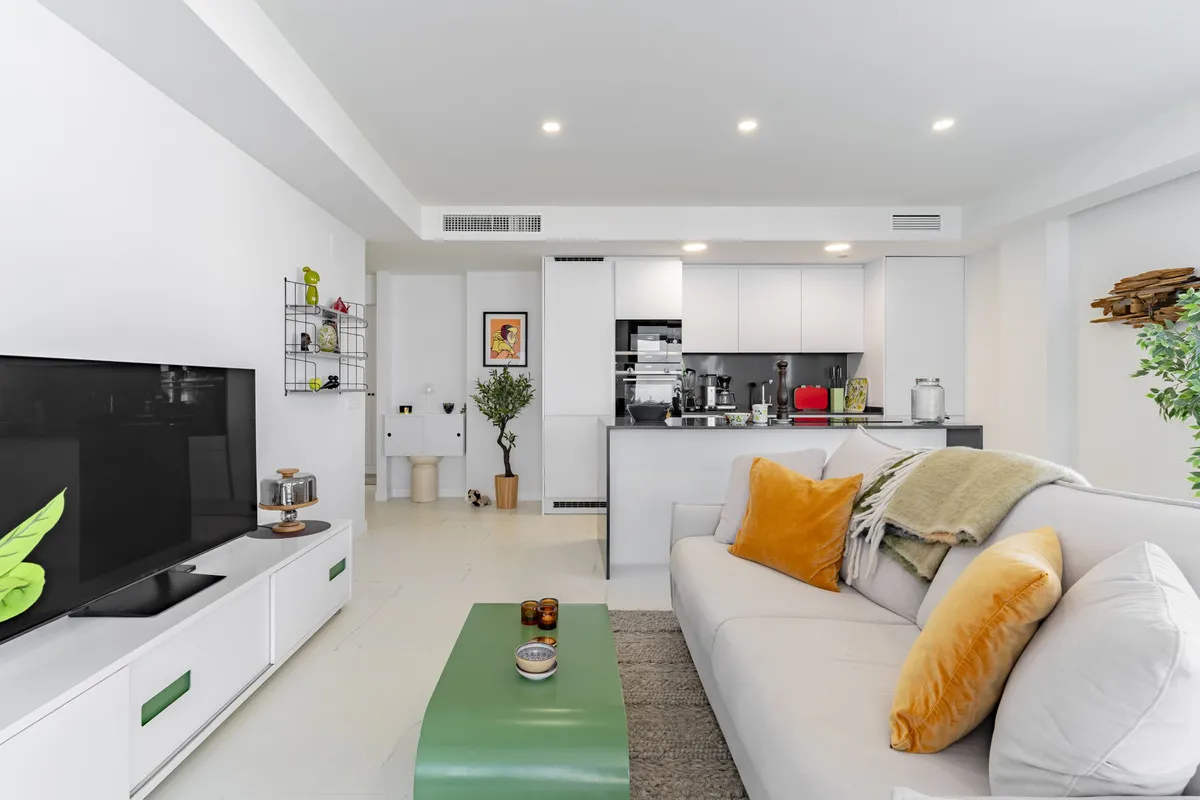 ad46d598-8eaf-4275-9960-471e99b3ee0e