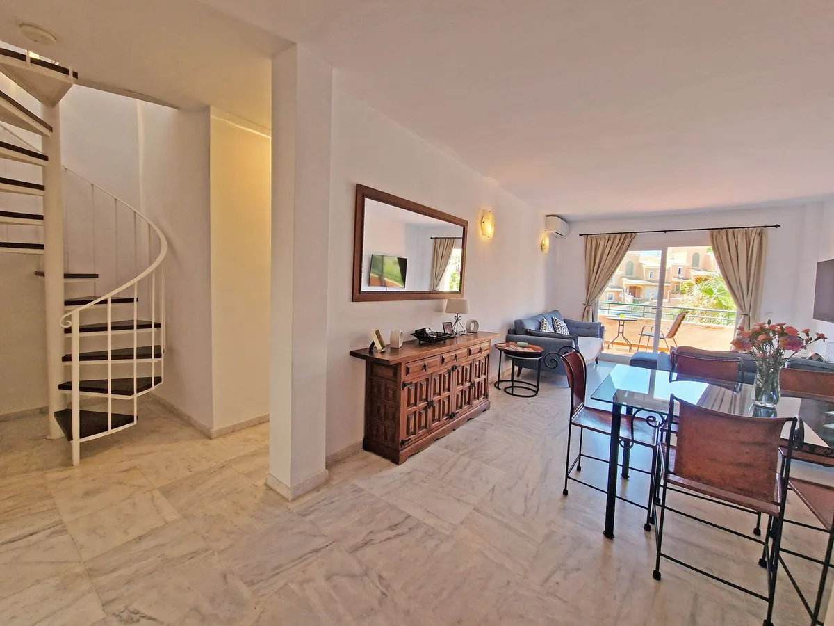 afc5c1ee-a801-4f2b-bce5-e9d11f289c48