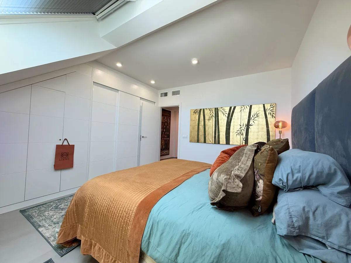 1daf7dfd-8002-4572-904e-787a4c8afa14