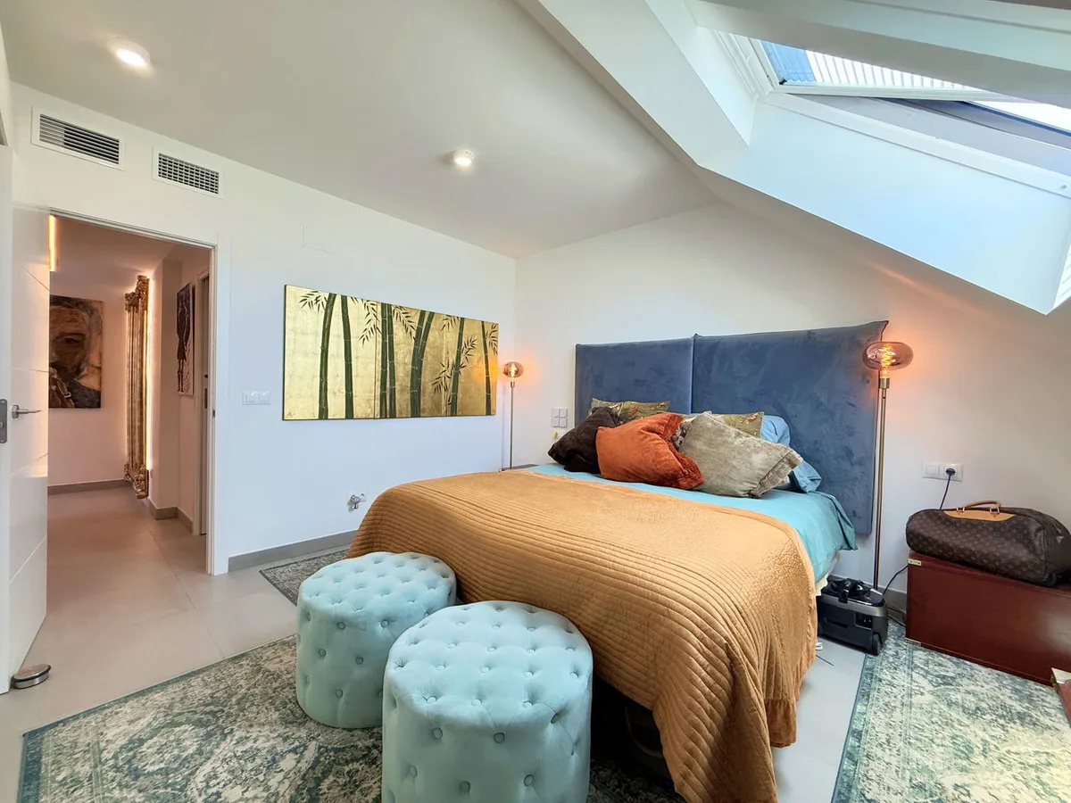 a38b09b1-e190-4fd4-8e83-77c739ec7a0c