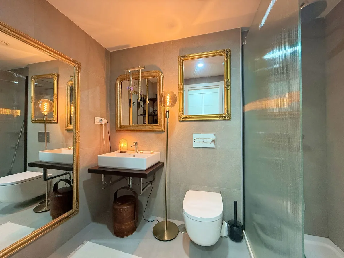 ad175365-6696-4439-8f24-c990ac22473c