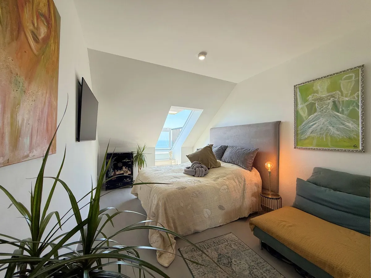 bd2148e2-35fd-43eb-bb87-83b4c21b6284