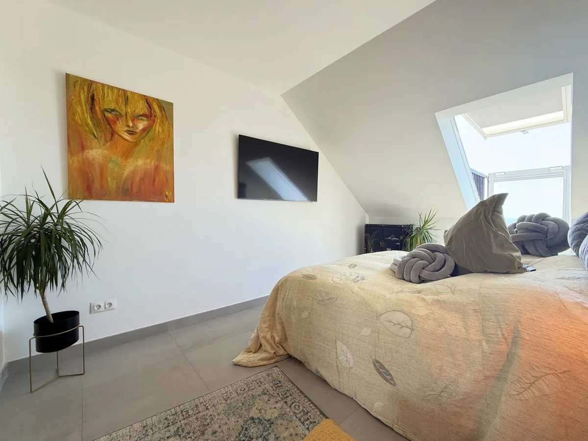 f1f64298-995d-4020-bc31-826981419d0f