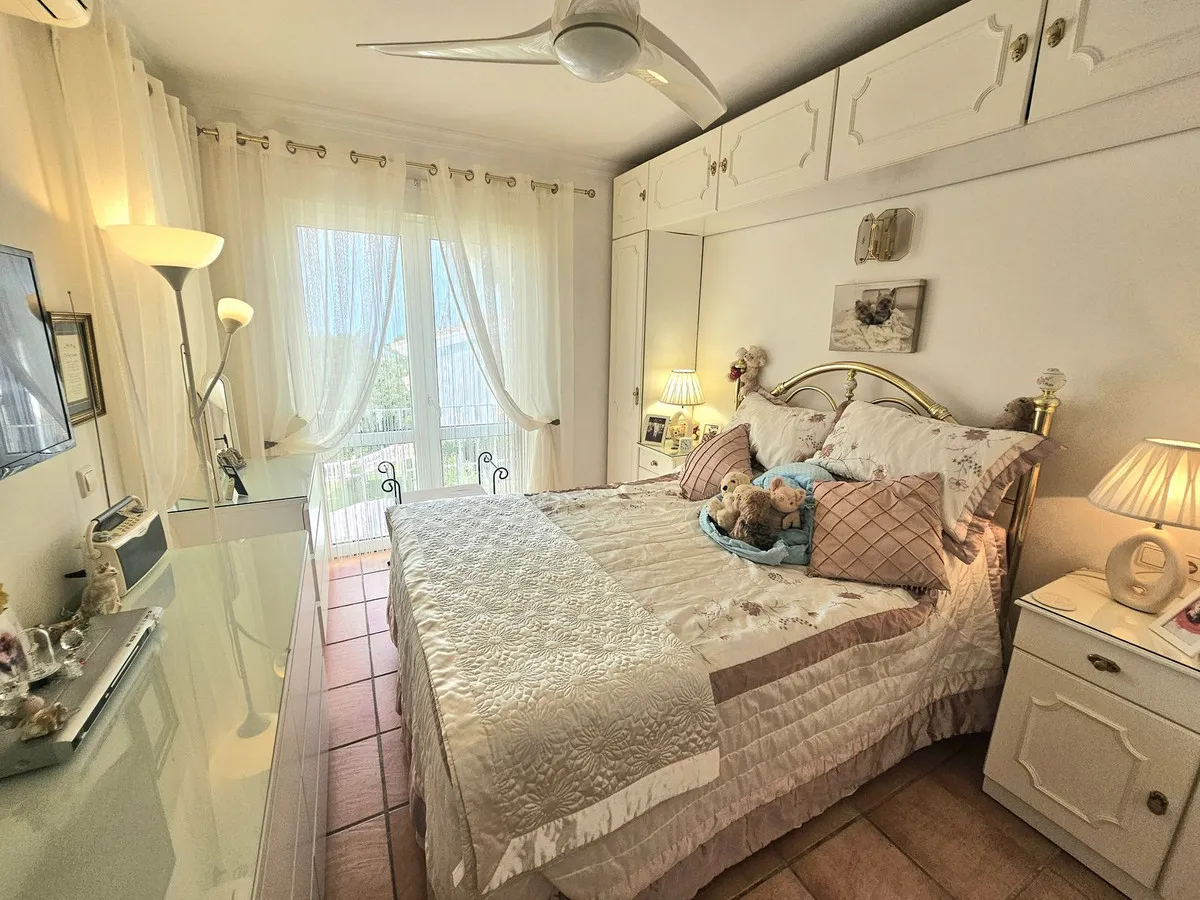 09c4497b-7d6e-4a43-ad5d-de067330f92b