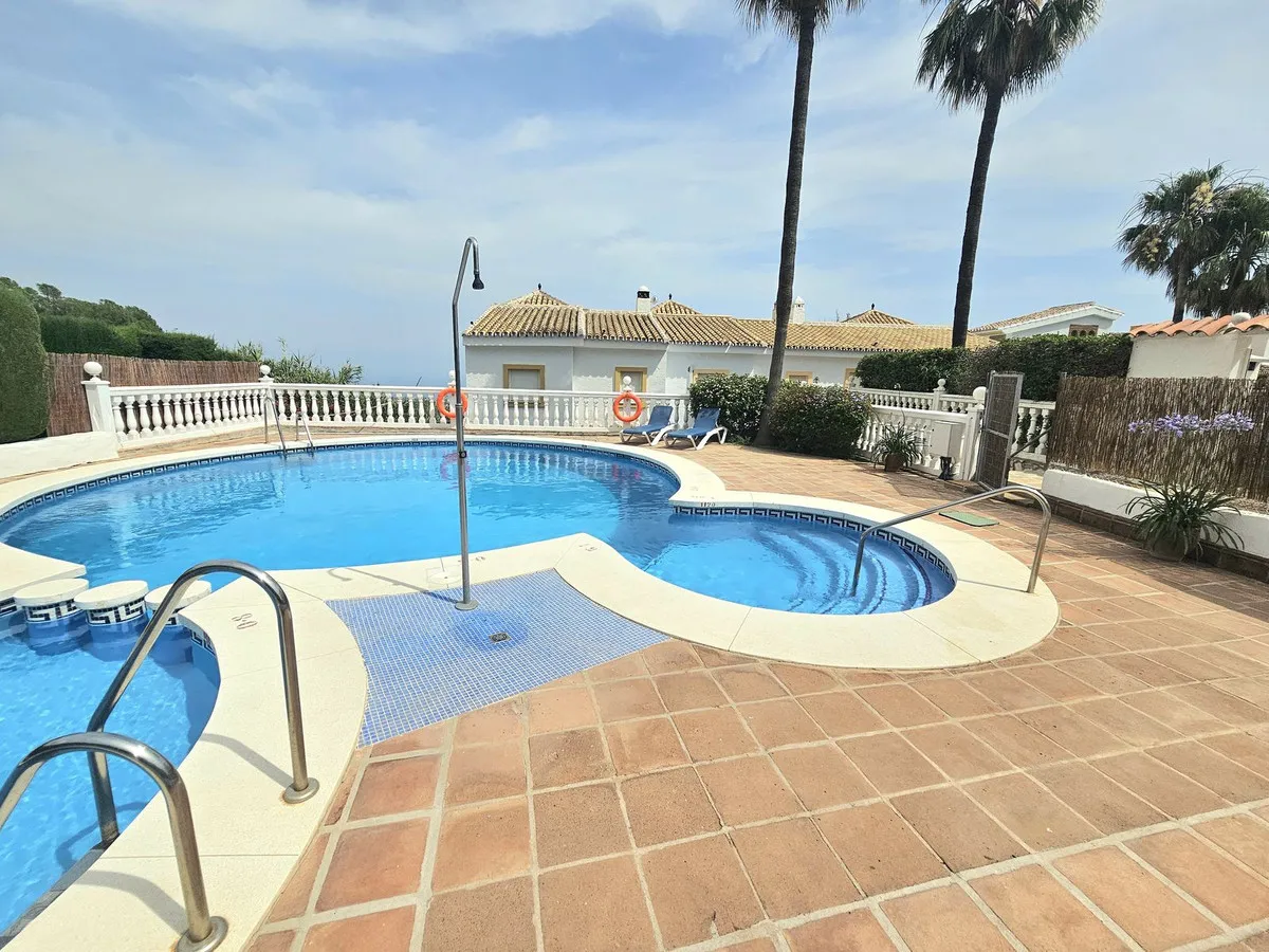 579f2f8f-8c4f-4ca9-9d77-065ab5d08181