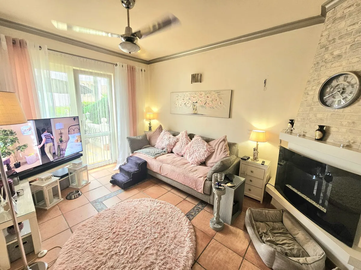 6502bd06-a708-4d54-8b9a-7a742ccbc012