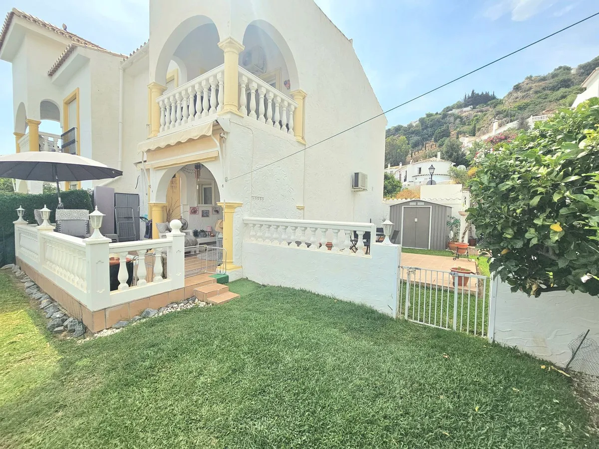 a1584541-ed69-46c8-a28e-bfa9a58cefbb