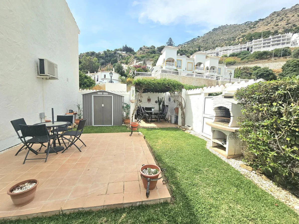 b8ec38a9-dfbd-4427-9e47-d820ce9b44db