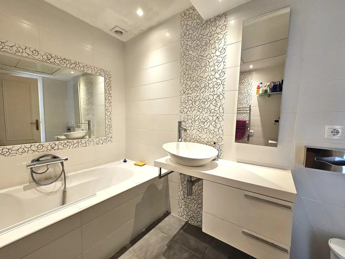 c31f87e5-6771-44fe-ad54-43ce957a9f8b