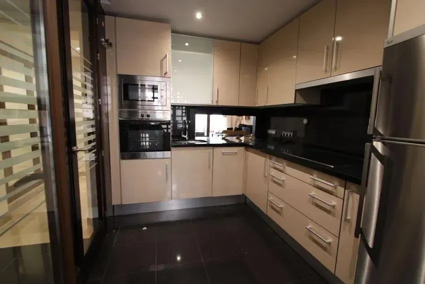 6dc6e5b7-149e-427f-a0e1-958e525bffe6