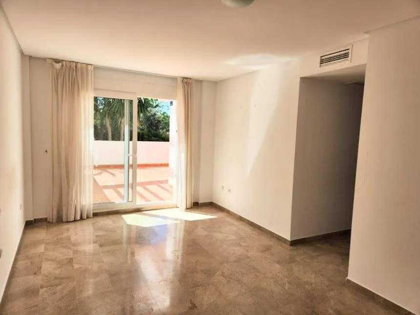 41355797-7e18-44ad-a122-19804fb26a36