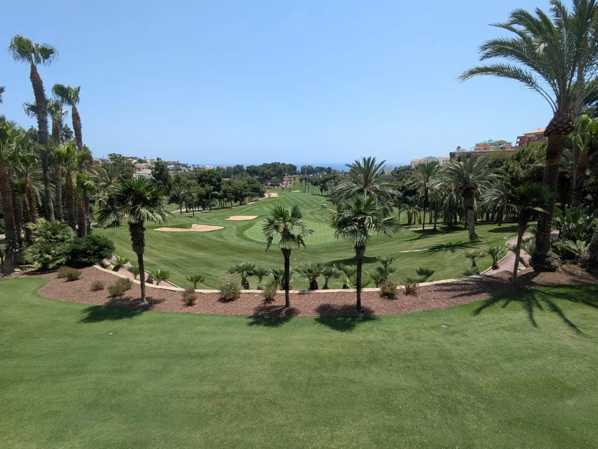 6978b589-a531-4638-a0ab-3c5a60e6e965