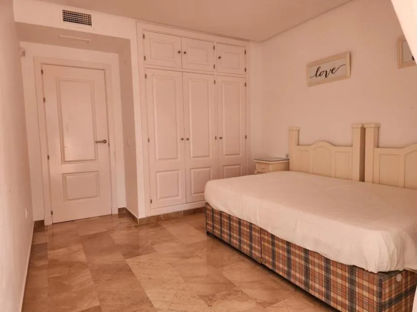 dcae7bdb-3212-487f-a922-33fc8578cad9