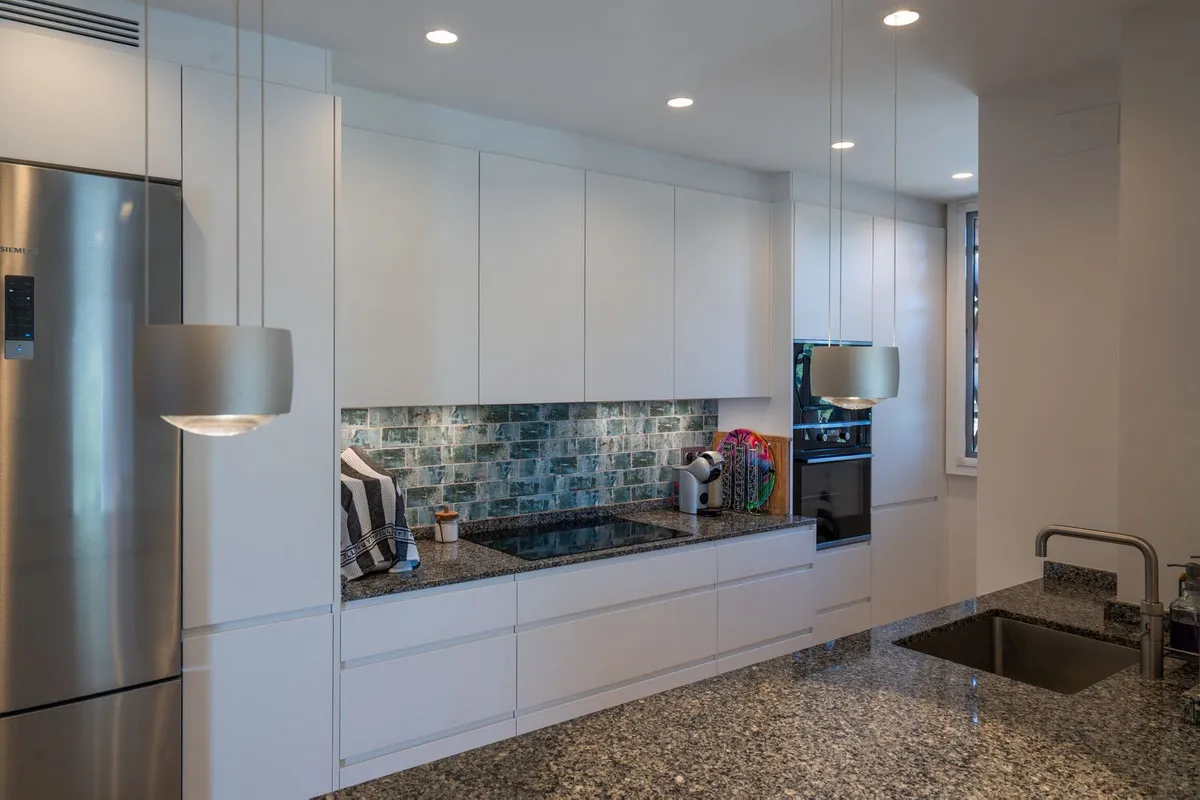 731631f3-83a4-4d62-b2d7-51f6d0005e77