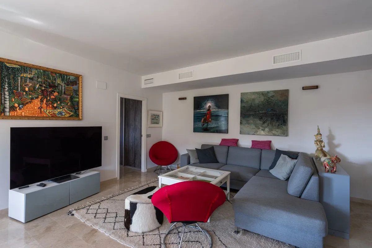 a3f27dba-fe34-4118-8d43-f36f8f4cd607