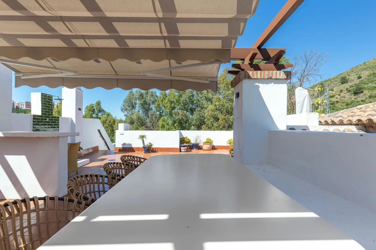 4a282fad-9b79-44d2-a2c6-e5d03e7dd3d7