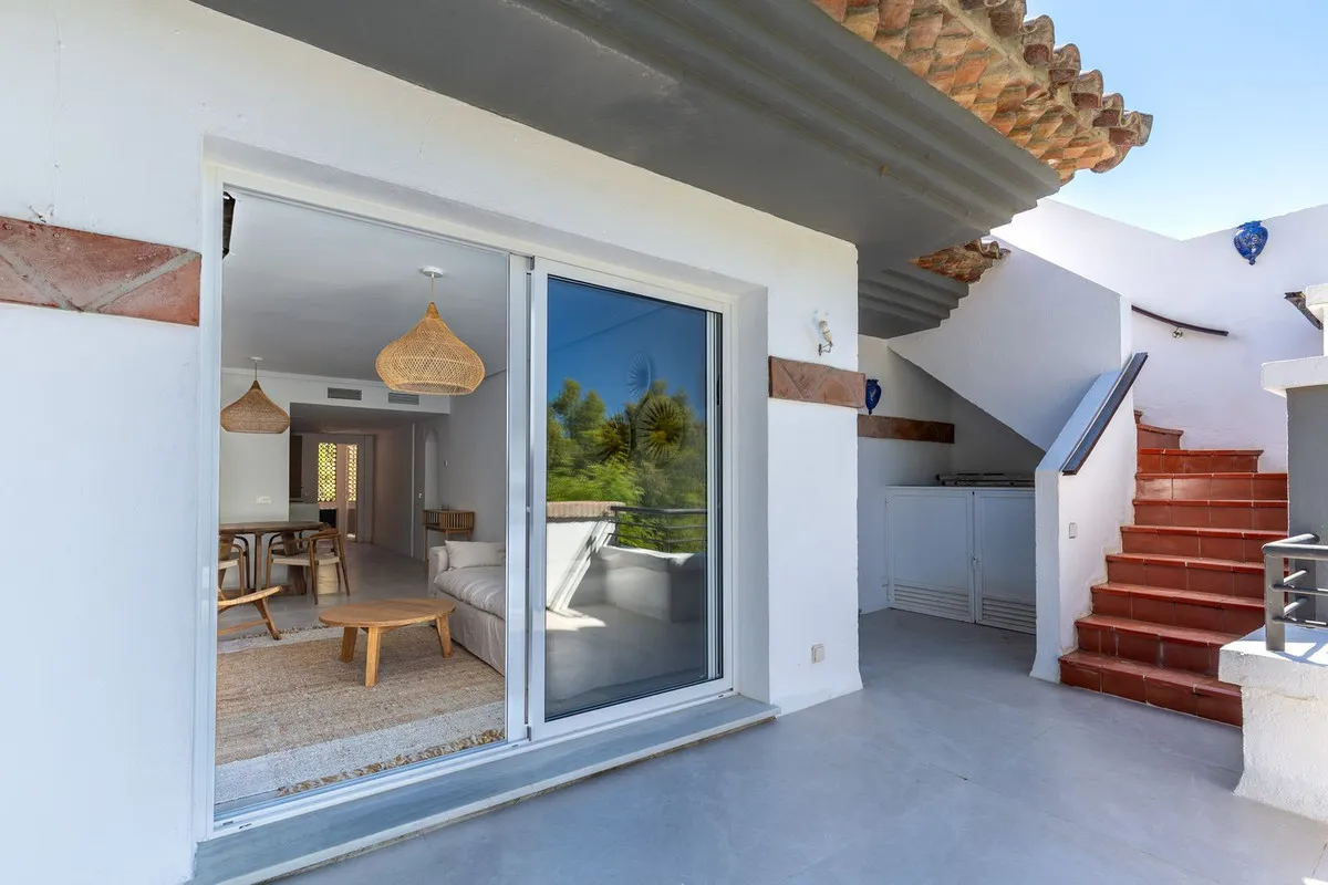 9b1cbf4c-3b33-4d5c-bf92-8ecd6ec89a36