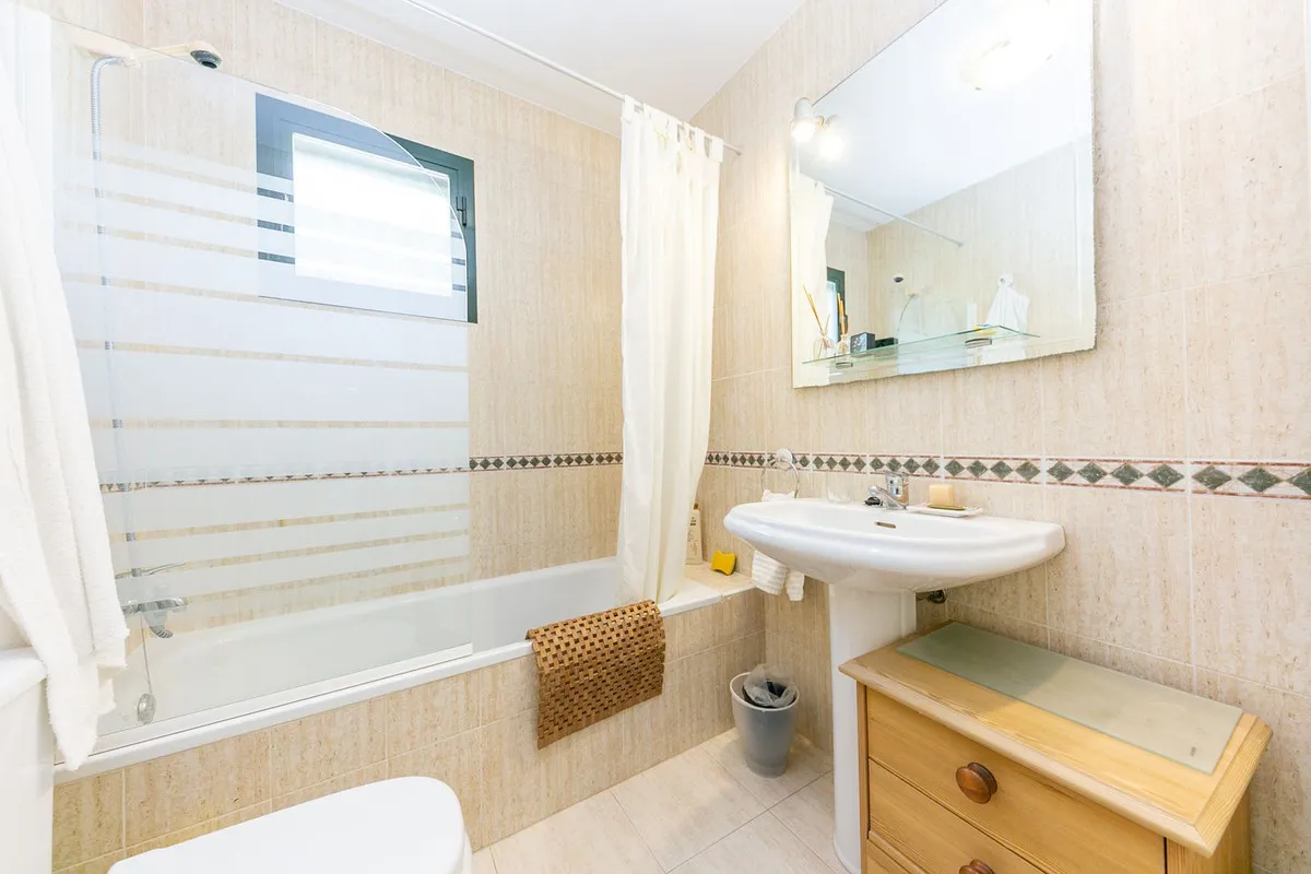 06db936d-bf0f-4069-b437-74e6dc5c225c