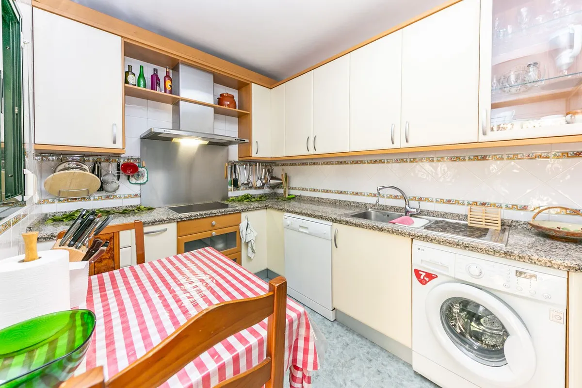 427c22d8-7388-4d15-928d-6b26c66e0323