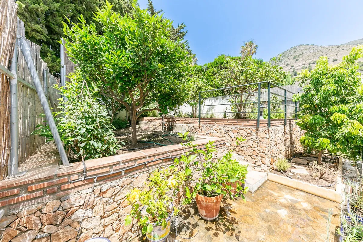 c51eb75c-f80e-45a5-9374-614ebd417b21