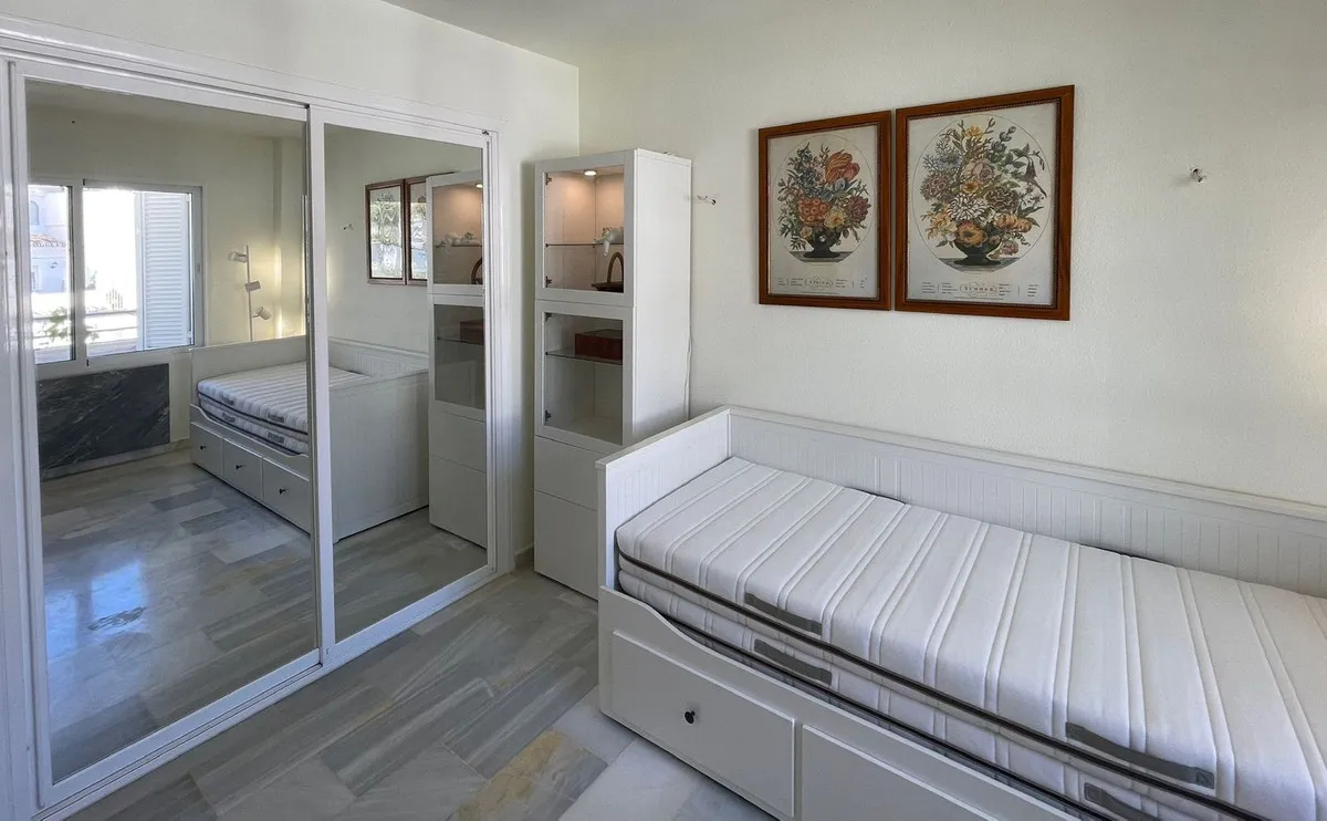 8c7b54b2-560b-4f9e-afcb-51c1fc2e7f78