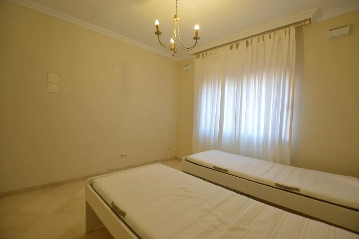 73e06426-4d9a-4a3e-8770-38231a418c99