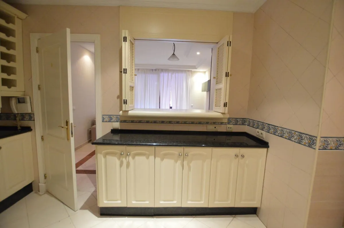 d6cbd7f7-3e97-44ed-bd35-1eaf69bee33f