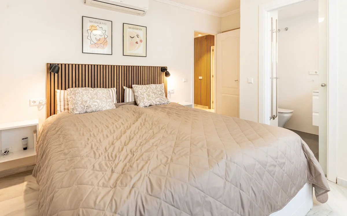 ab3bae62-cd0c-4960-808d-27e2864e55db