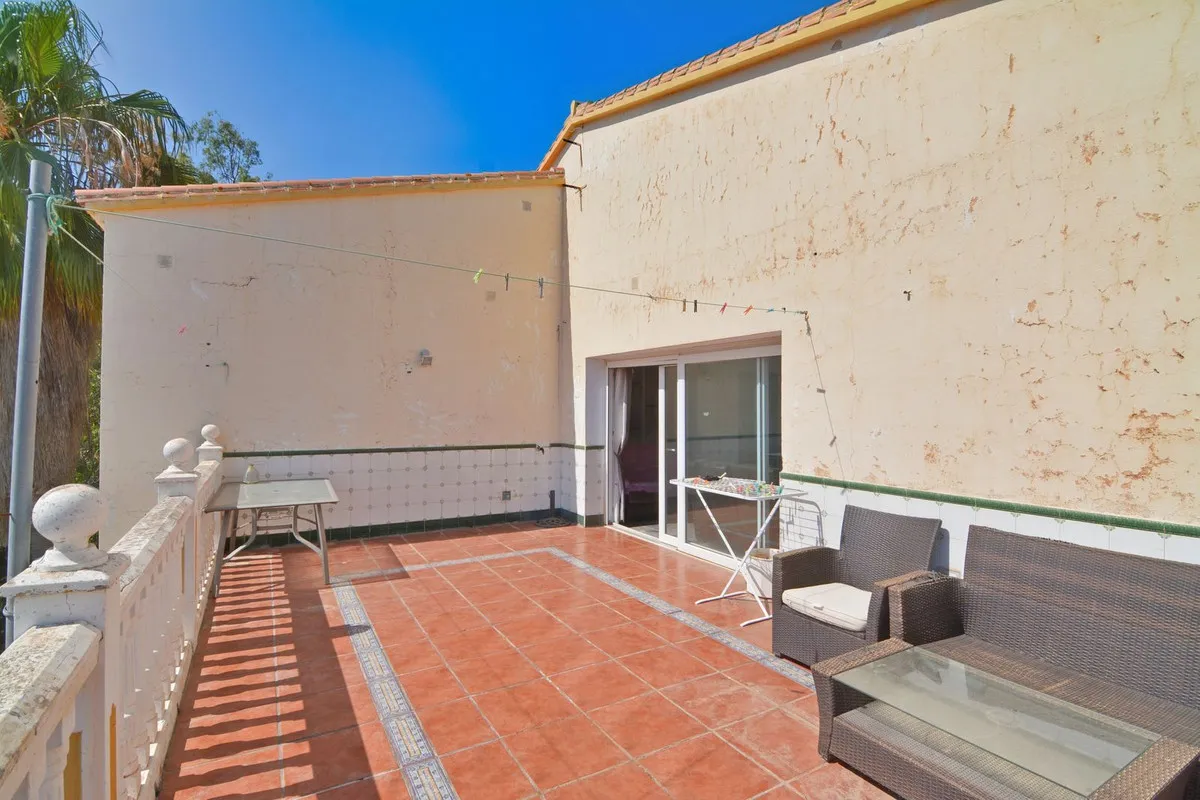 1960855e-bfec-42a5-8954-ebf15ca885aa