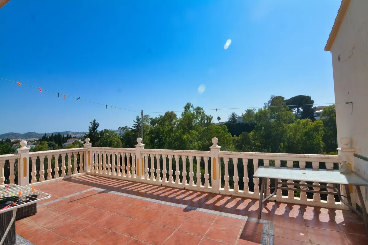 bf5c3272-f441-44fb-85ee-1c0b428d9908