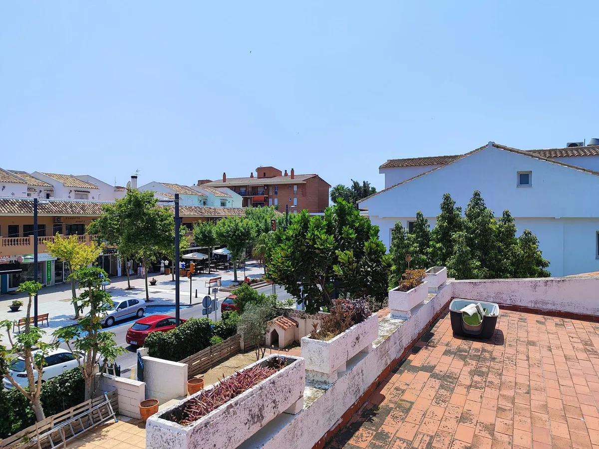 c07ea023-1714-40da-aad1-21fdd0bf5b9d