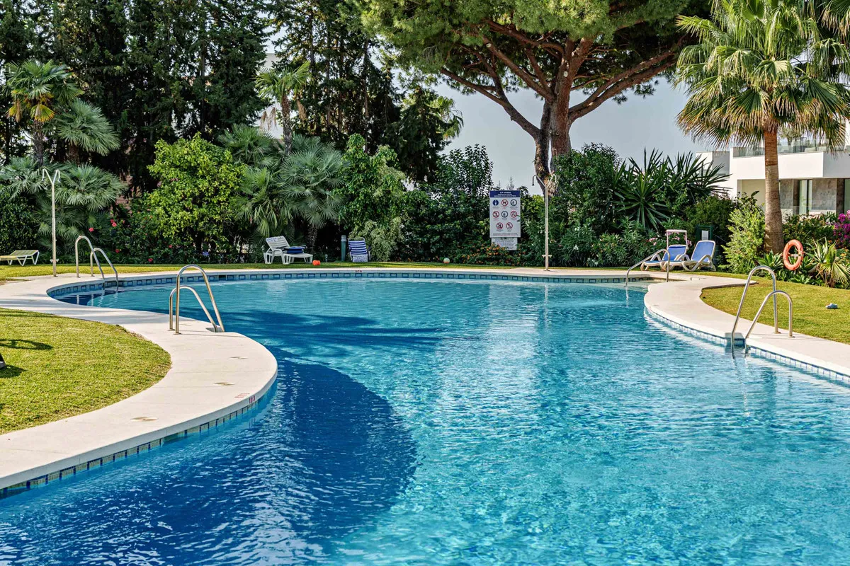 6a73a42d-82ff-4c54-954a-c491b1ba95a8