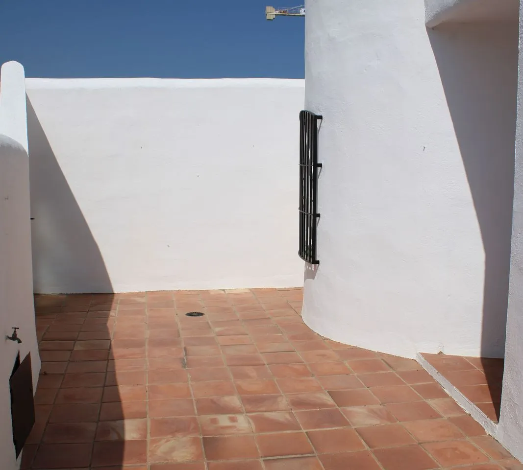 c4bfc54e-0494-4fc3-93fa-e32245471de9