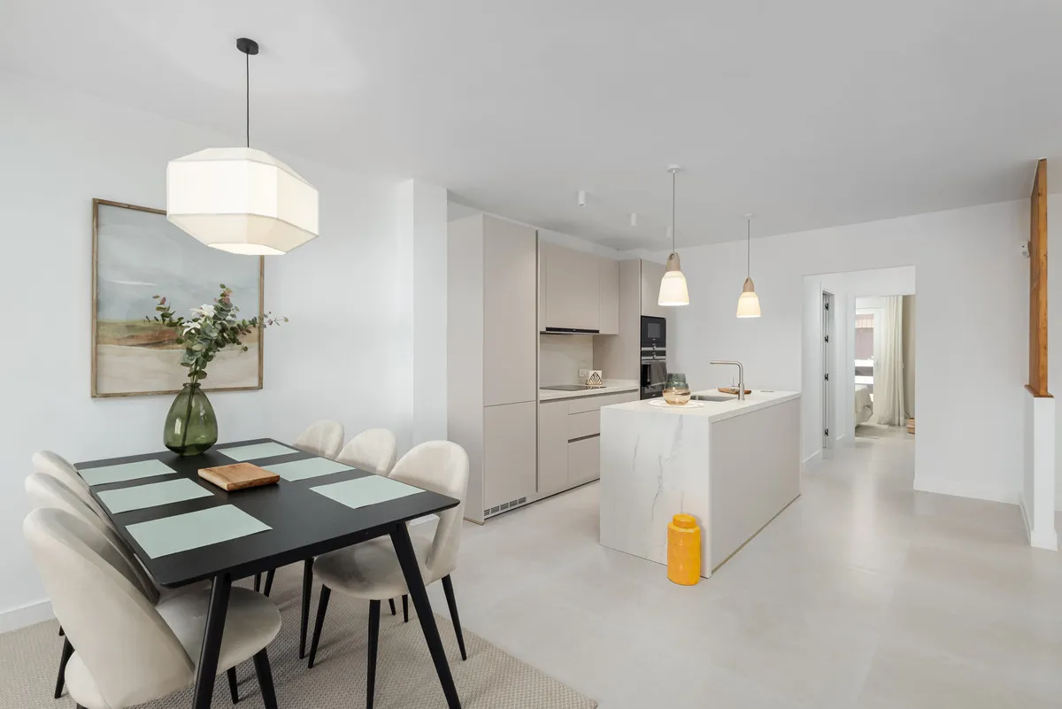 7a8bdbda-985d-41d5-a603-081f450b113b