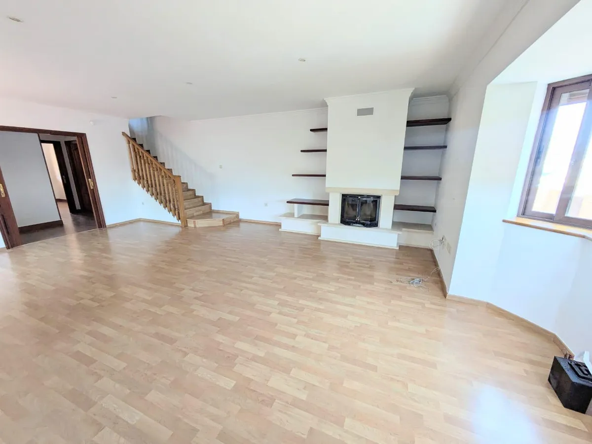 09a84b27-05f5-4e6a-ae2a-6df116265b50