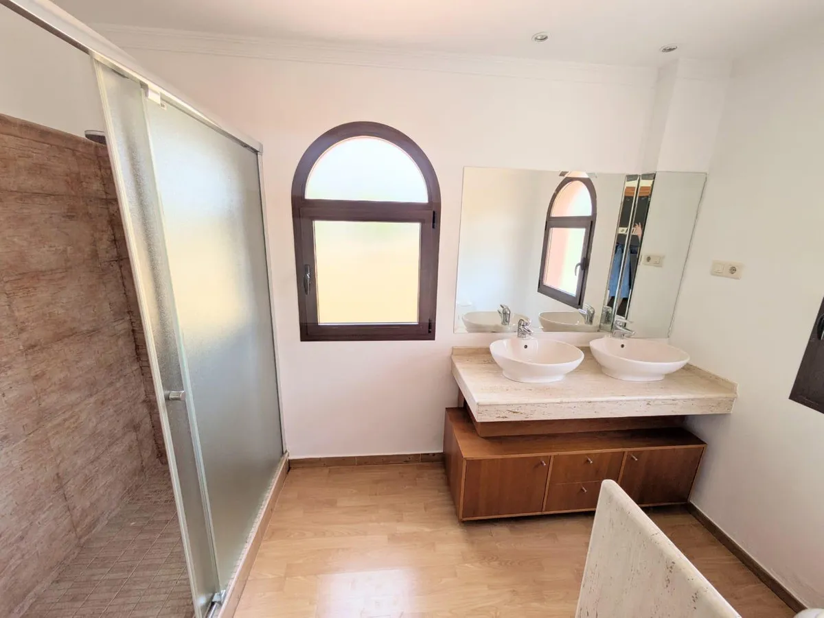 5d8b1cd0-2ff7-4082-b2a5-a1d14049477a