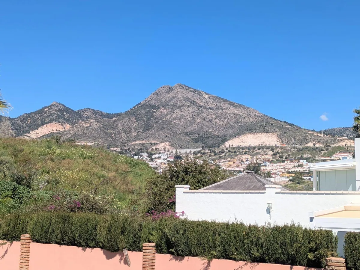 6ef18374-ff0b-47bf-bb60-48344c6ca845