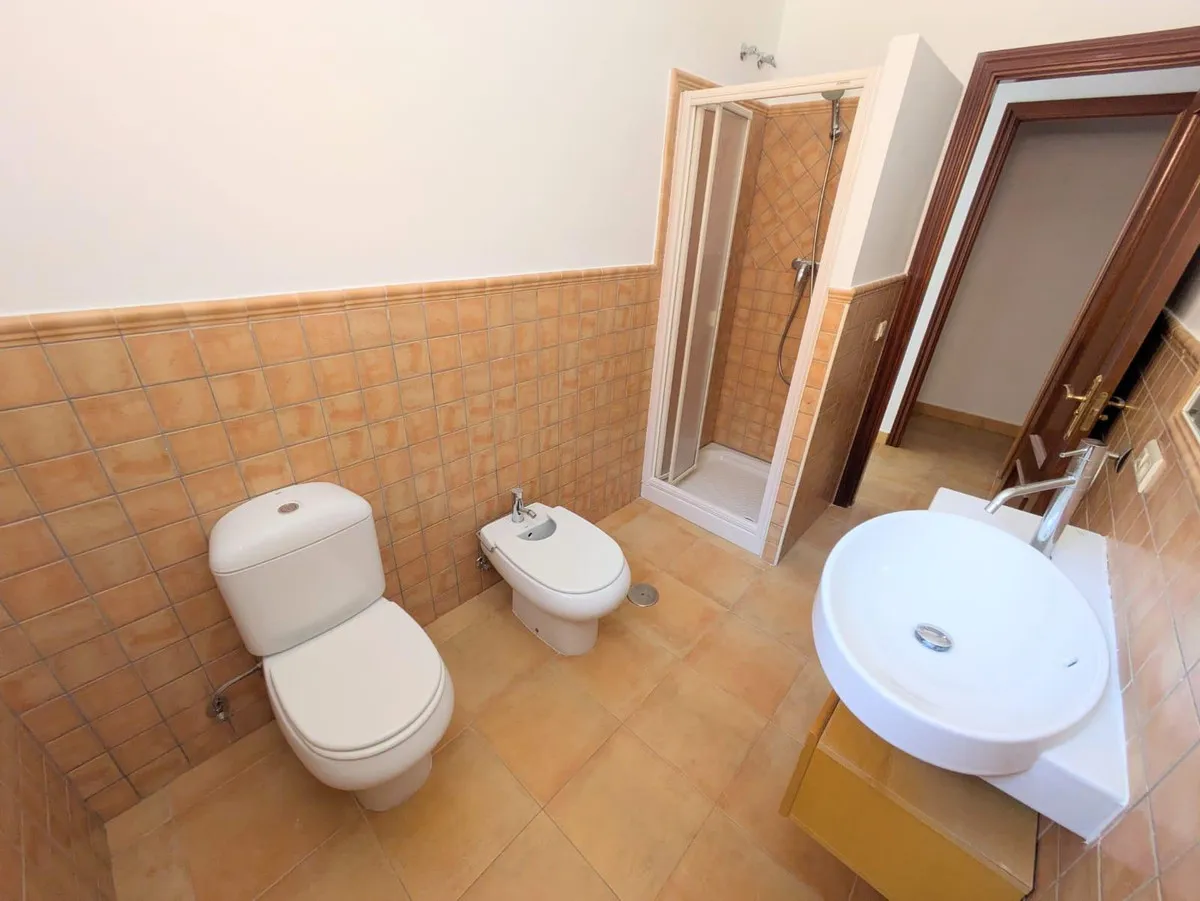 a1578d63-63cc-4ab0-b958-949560238f84