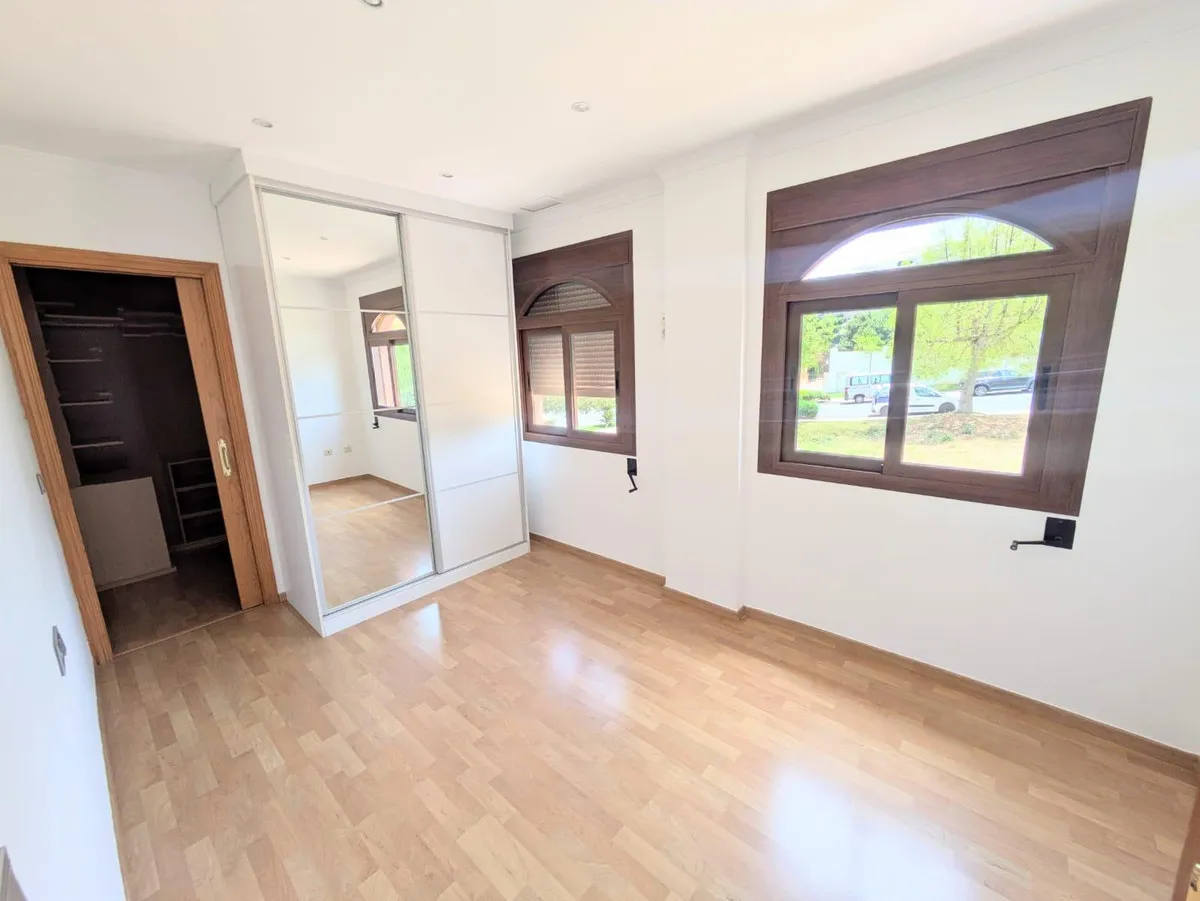 d09a6d33-2a7d-415a-a99b-d80614b79f66