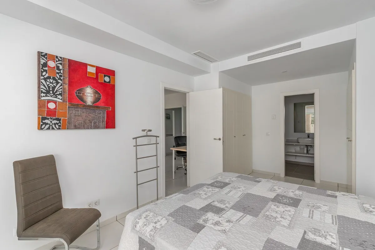 3b617ee1-e786-4051-9ee2-4a091bd0751d