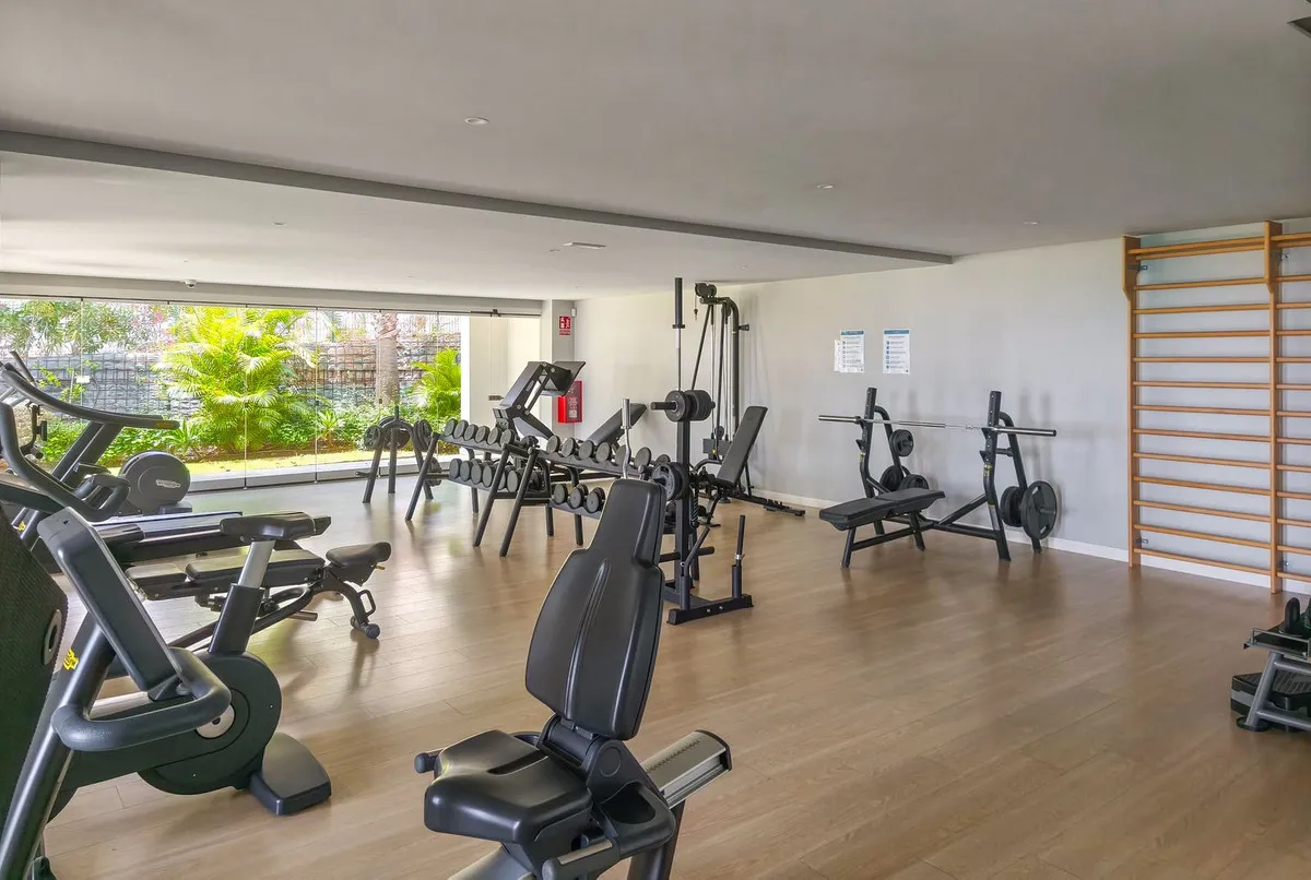 8b65eb3d-f542-465e-b59a-e9f9075cd554