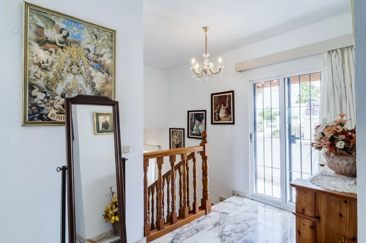 4a085046-8d8b-408f-acd5-59a4163c9f61