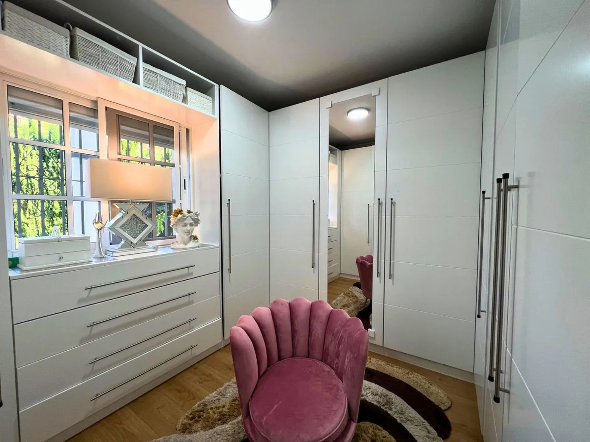 dd40fdf7-4f33-4fca-b848-ba8e355386a1