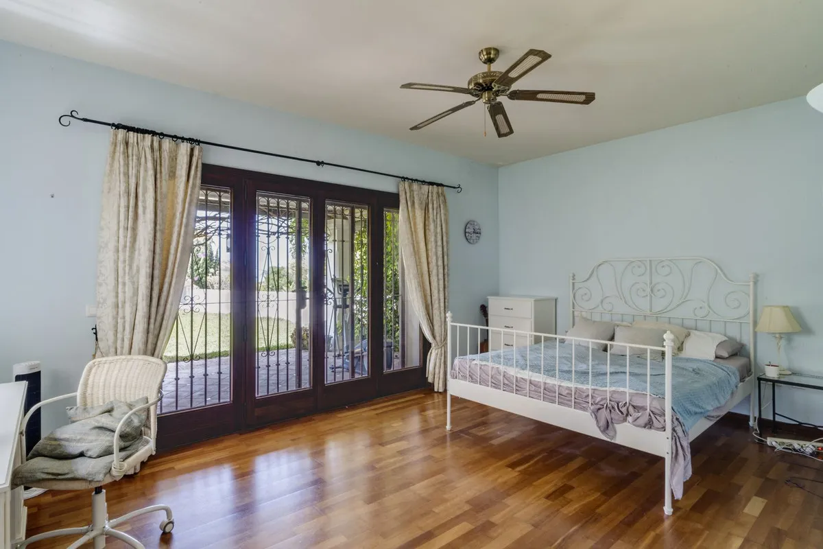 70ef67fb-5a73-4246-ad55-f8e90269b47e