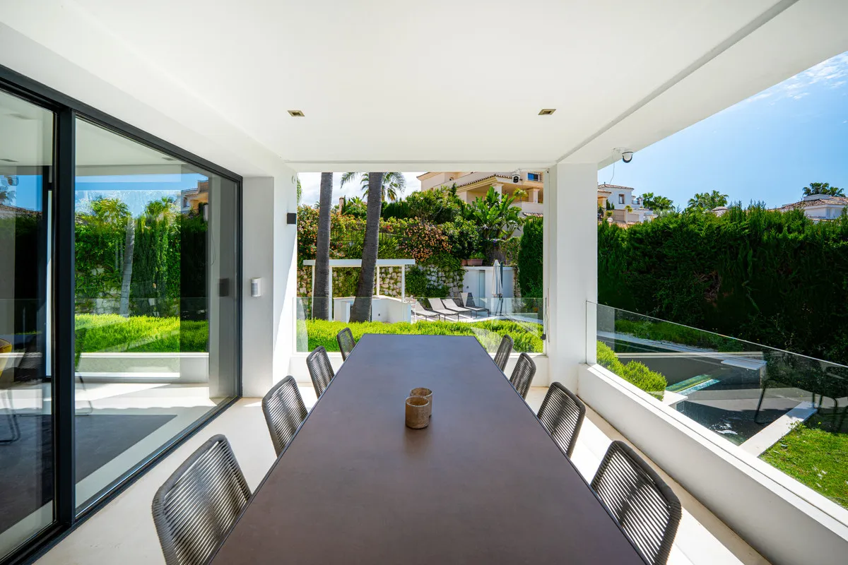 127c7ed8-2c1e-4f33-975c-c3ff47fc858e