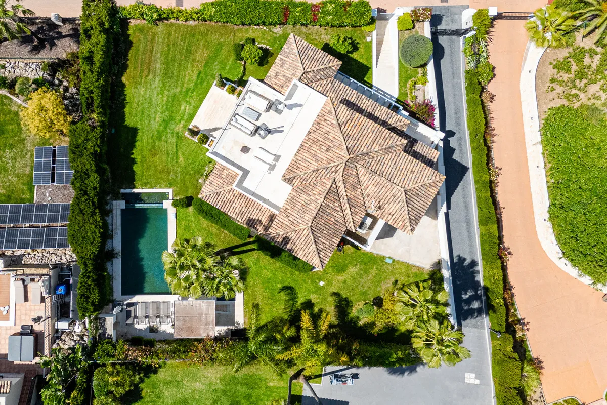 5b899799-eba0-4310-aa6b-75137f653f32