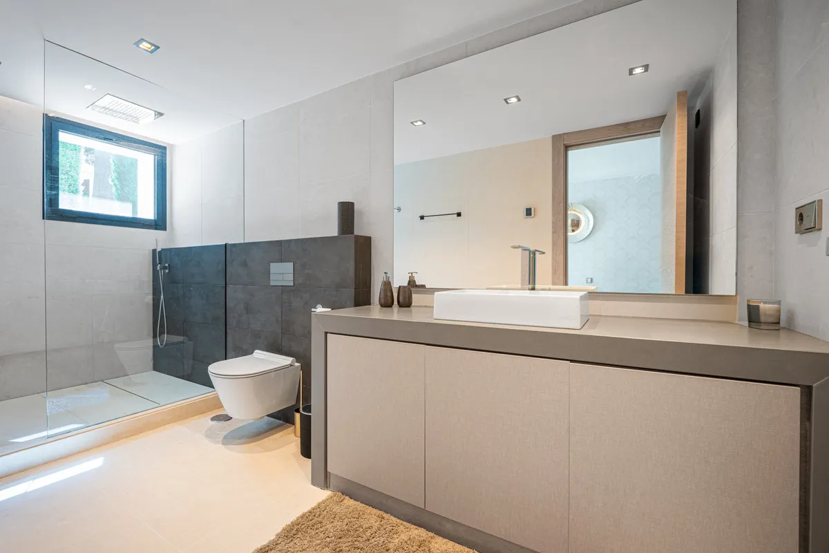 bdb62a8e-8a48-4e54-9923-916654cd58ae